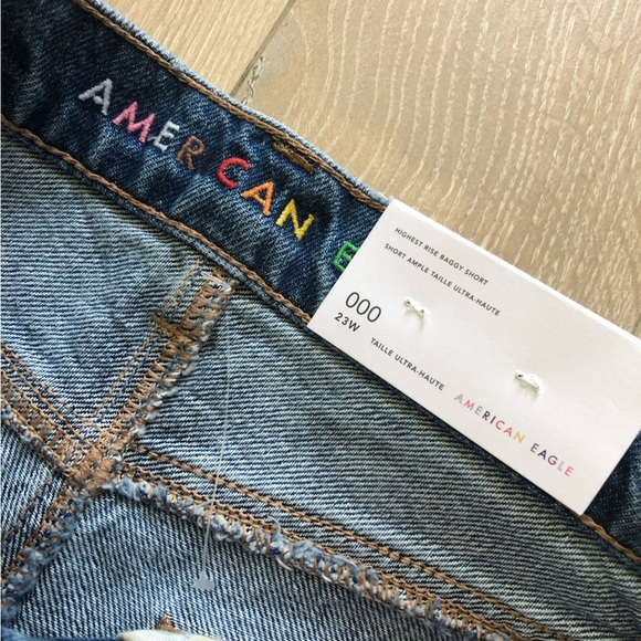 NWT American Eagle Love Embroidered Highest Rise Baggy Short Distressed Size 000 - Picture 7 of 13